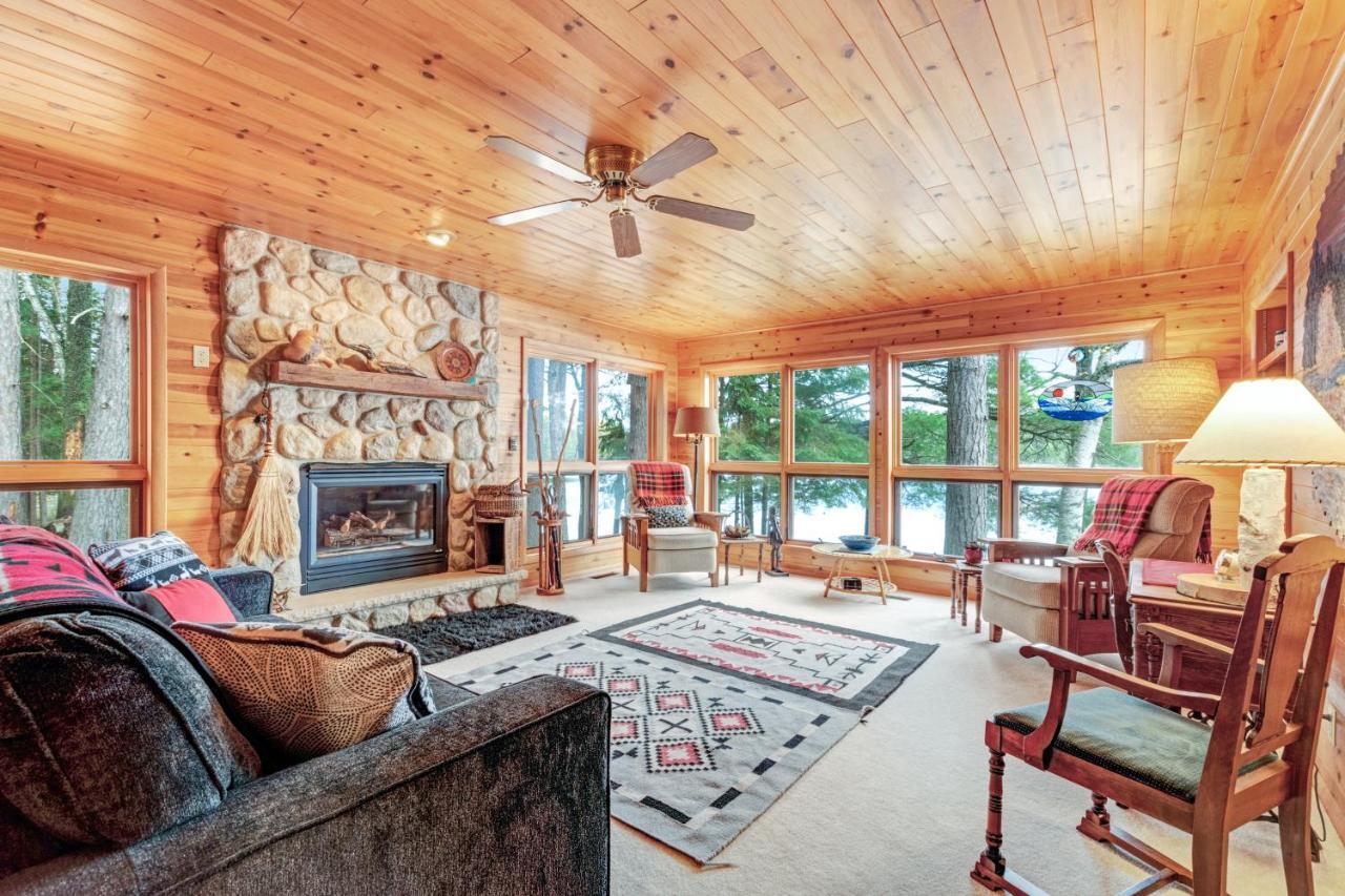 Hotter'S Cabin Sayner Extérieur photo